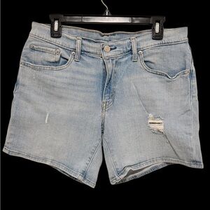 LEVI’S  Light Blue Distressed Denim Shorts Size 32